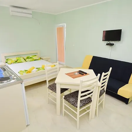 M&d Jaz Апартаменти *